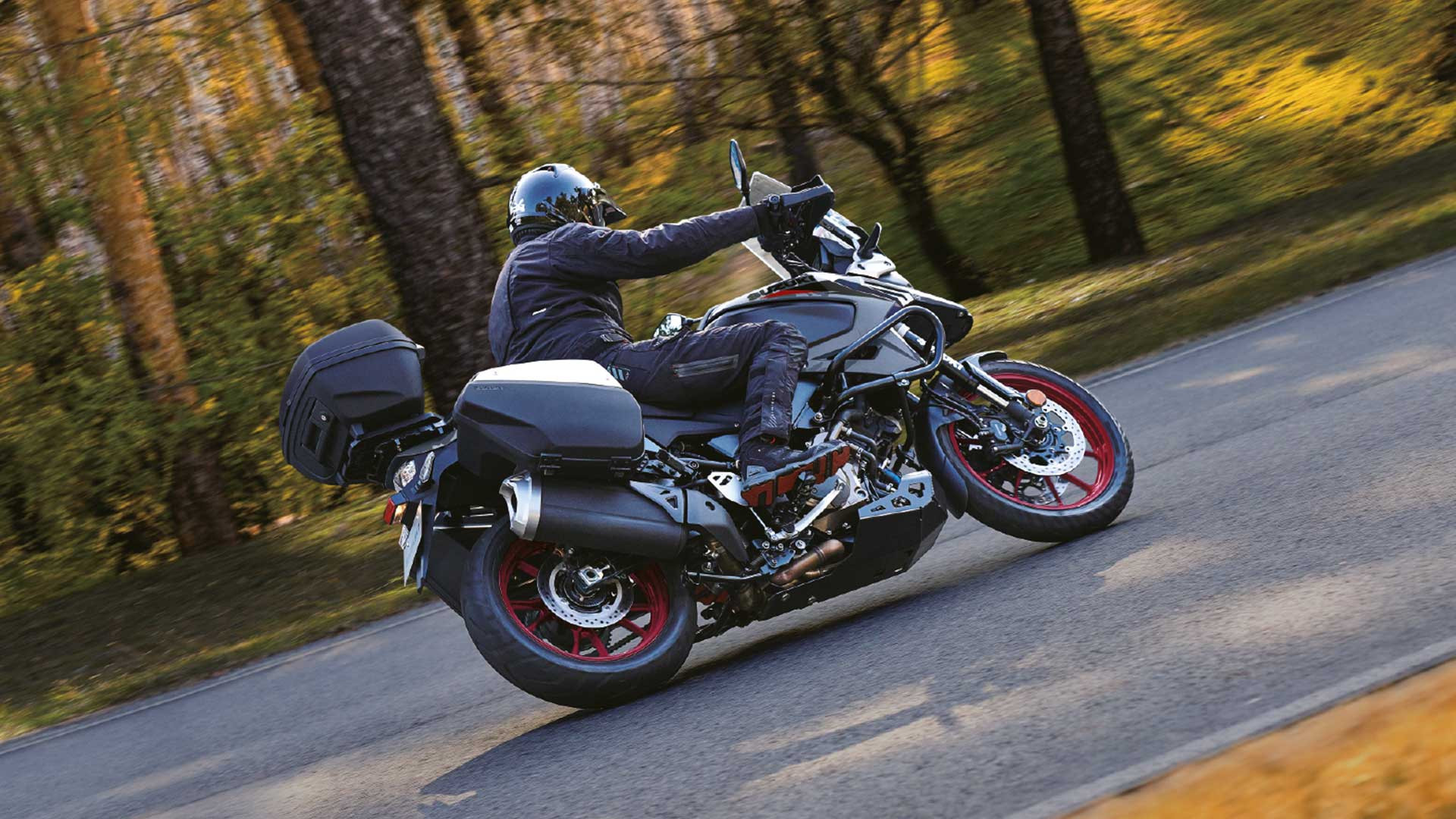 LIDERANDO UMA NOVA GERAÇÃO DE BIG TRAILS COM MUITA PERFORMANCE E TECNOLOGIA